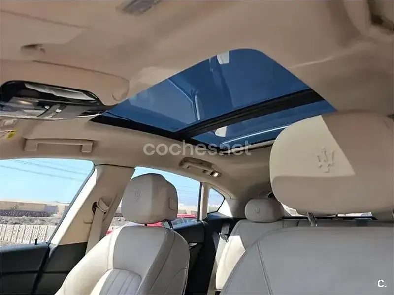 Usado Maserati Levante 275 CV (202 kW) 2016 Azul SUV
