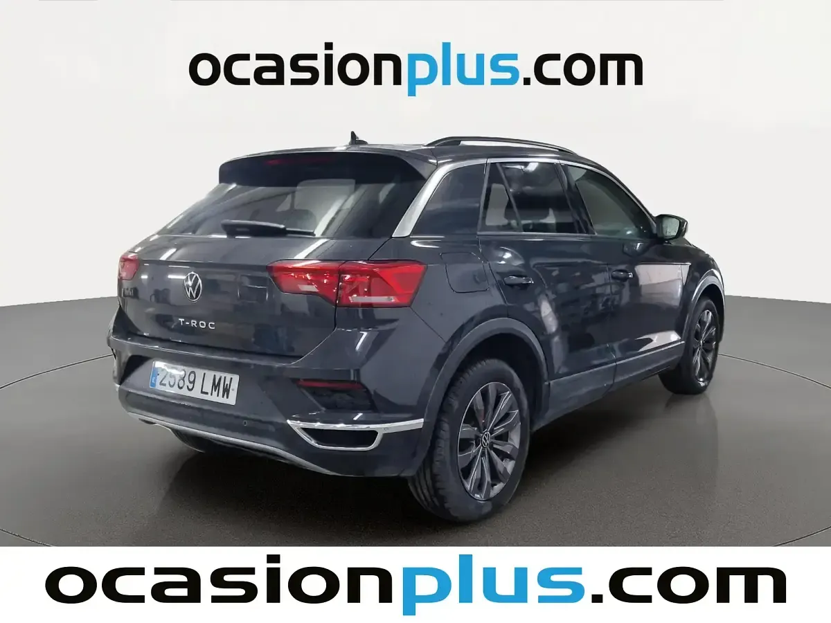 Usado VW T-Roc Advance 110 CV (80 kW) 2021 Gris SUV