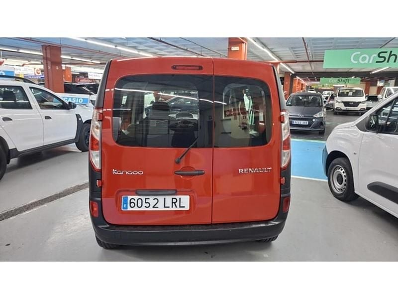 Usado Renault Kangoo 80 CV (58 kW) 2021 Rojo Familiar