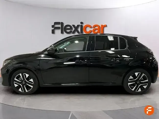 Usado Peugeot 208 Allure 100 CV (73 kW) 2025 Negro Utilitario