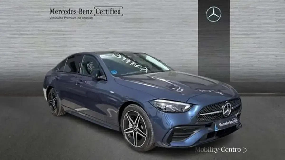 Usado Mercedes C300e 204 CV (150 kW) 2025 Azul Berlina