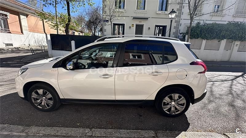 Usado Peugeot 2008 Style 100 CV (73 kW) 2018 Blanco SUV