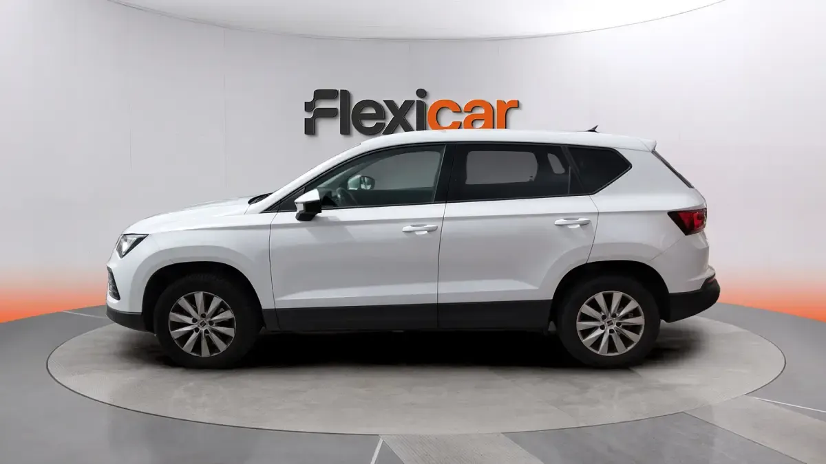 Usado Seat Ateca Reference 110 CV (80 kW) 2021 Blanco SUV