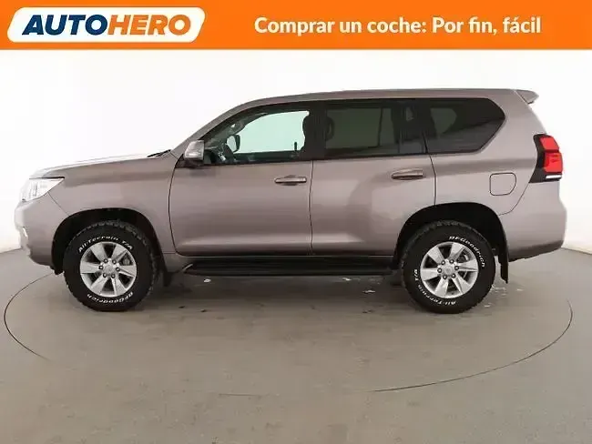 Usado Toyota Land Cruiser 177 CV (130 kW) 2018 Beige SUV