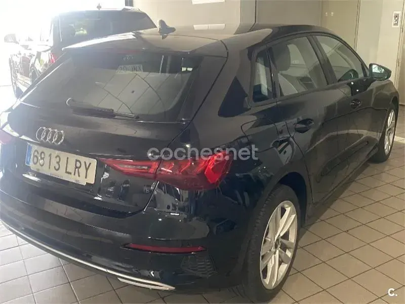 Usado Audi A3 Advanced Plus 116 CV (85 kW) 2021 Negro Berlina