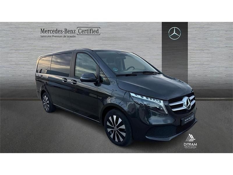 Usado Mercedes V250 190 CV (139 kW) 2023 Gris Monovolumen