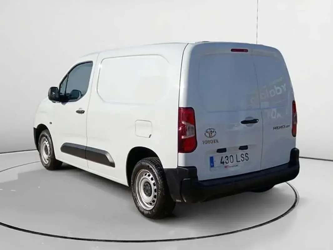 Usado Toyota Proace City City 102 CV (75 kW) 2021 Blanco Monovolumen
