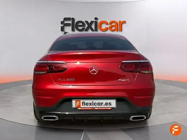 Usado Mercedes GLC300e 320 CV (235 kW) 2020 Rojo SUV