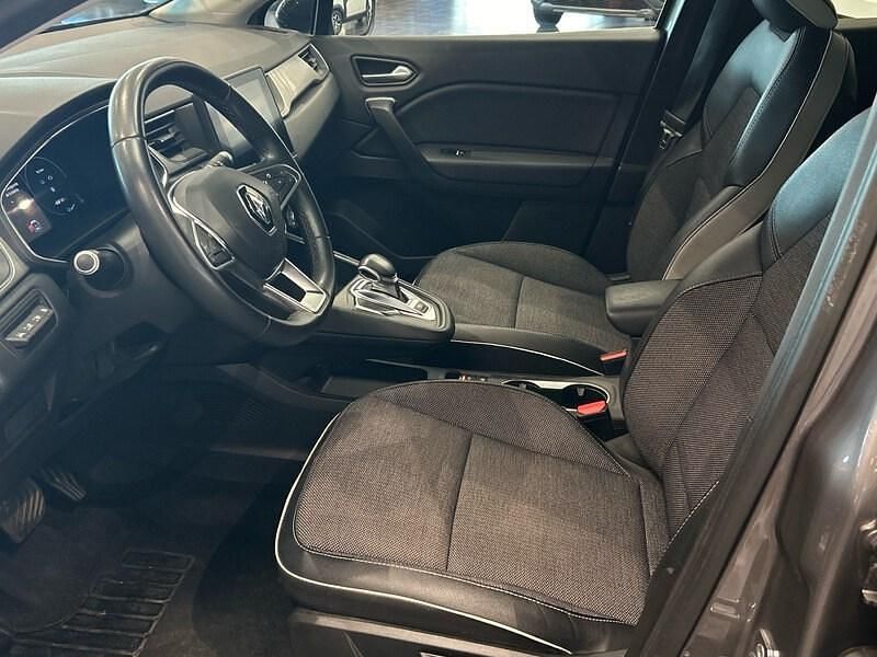 Usado Renault Captur Zen 160 CV (117 kW) 2021 Gris SUV