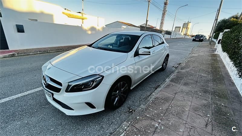 Usado Mercedes A220 136 CV (100 kW) 2017 Blanco Berlina