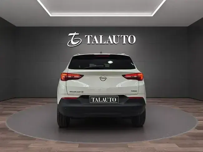 Usado Opel Grandland X Selective 130 CV (95 kW) 2019 Blanco SUV