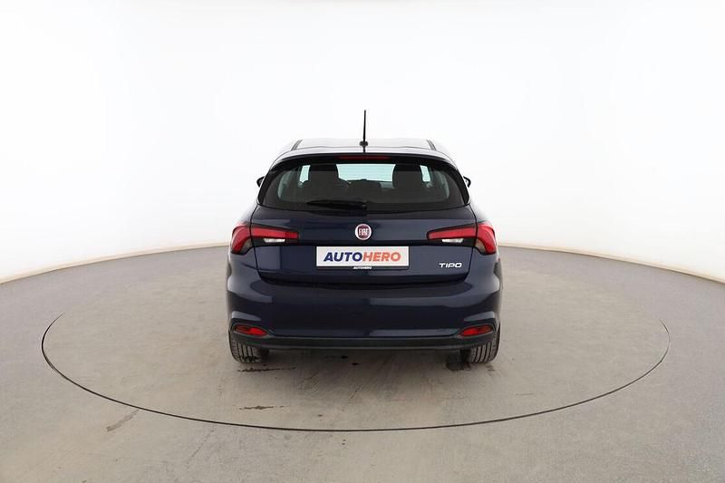 Usado Fiat Tipo Mirror 95 CV (69 kW) 2019 Azul Berlina