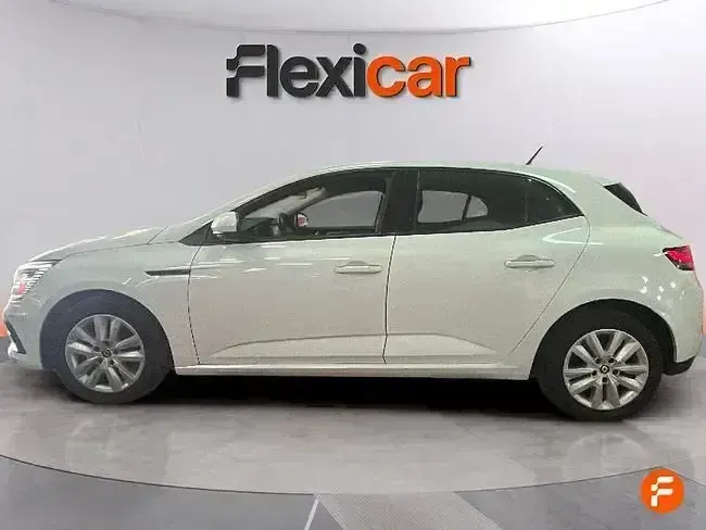 Usado Renault Mégane II Intens 115 CV (84 kW) 2022 Blanco Berlina