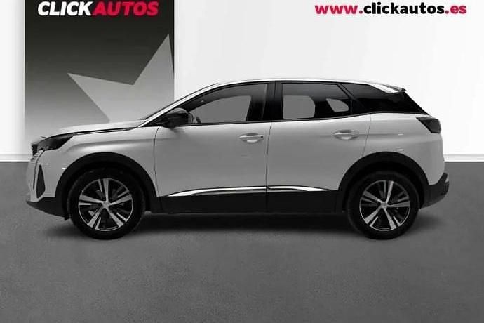 Usado Peugeot 3008 Allure 130 CV (95 kW) 2024 Gris SUV