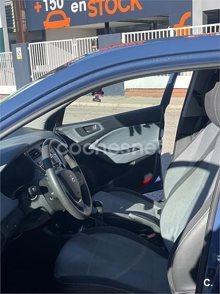 Occasion Hyundai i20 84 ch (61 kW) 2015 Bleue Berline