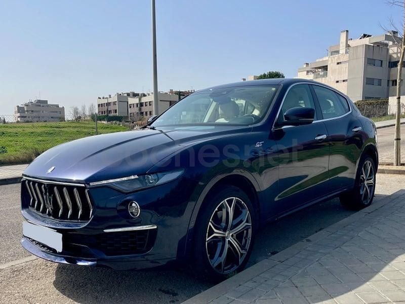Usado Maserati Levante 330 CV (242 kW) 2022 Azul SUV