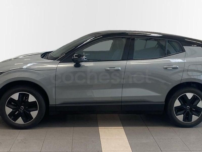 Usado Volvo EX30 Plus 200 kW (272 HP) 2025 Eléctrico SUV