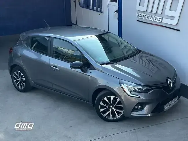 Usado Renault Clio Equilibre 91 CV (66 kW) 2023 Gris Utilitario