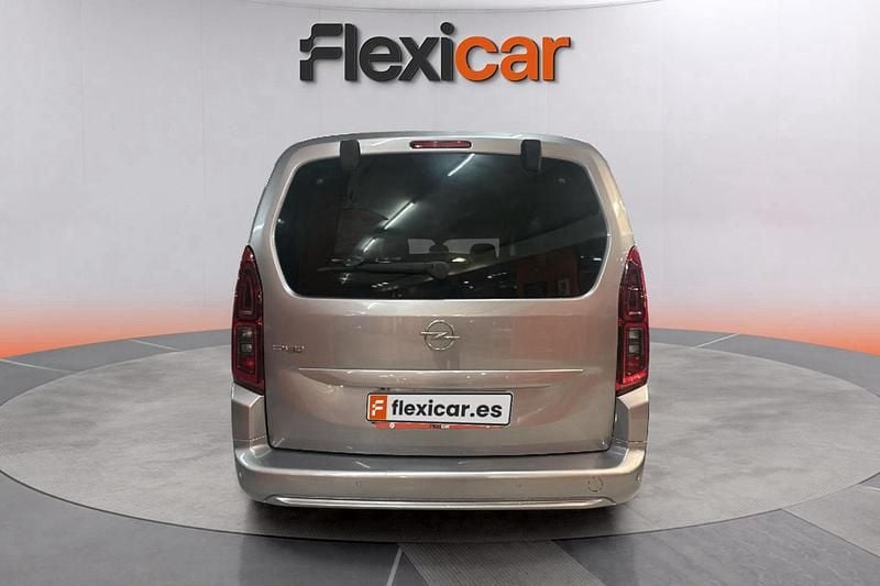 Usado Opel Combo Elegance 131 CV (96 kW) 2021 Gris Monovolumen