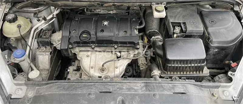 Usado Peugeot 307 110 CV (80 kW) 2003 Gris / plata Berlina