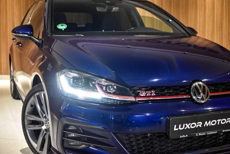 Usado VW Golf VII GTI 245 CV (180 kW) 2019 Azul Utilitario