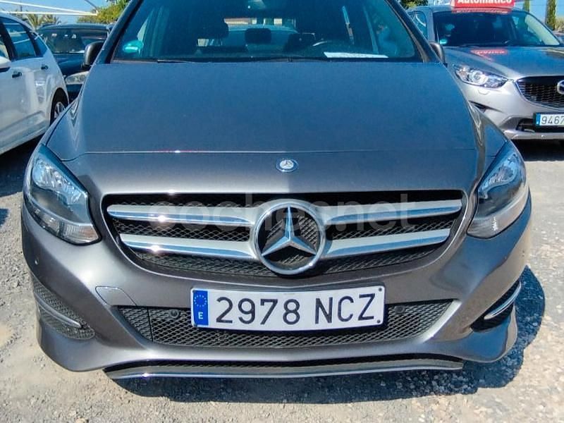 Gris / plata Usado 2016 Mercedes B180 Monovolumen | 14.990 € (Precio justo) - Imagen 1/4