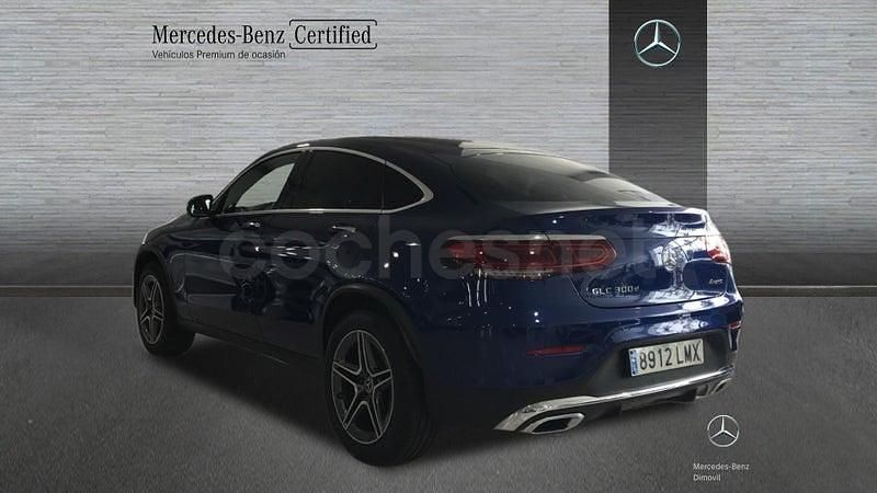 Usado Mercedes GLC300 AMG line 245 CV (180 kW) 2021 Azul SUV