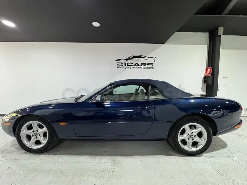 Usado Jaguar XK8 290 CV (213 kW) 2000 Azul Descapotable