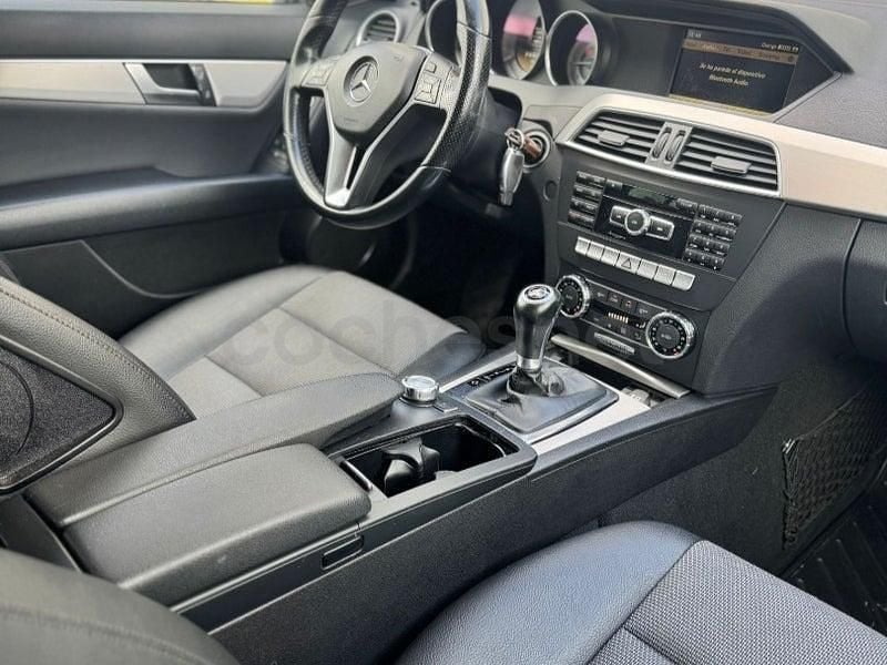 Usado Mercedes C220 Avantgarde 170 CV (125 kW) 2013 Gris / plata Familiar