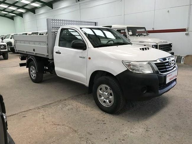 Usado Toyota HiLux 144 CV (105 kW) 2013 Blanco Recogida