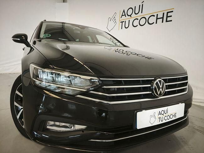 Negro Usado 2021 VW Passat Executive Familiar | 16.500 € (Precio justo) - Imagen 1/4