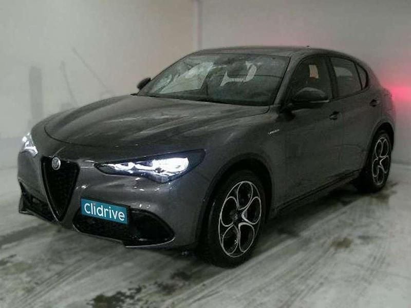 Usado Alfa Romeo Stelvio Veloce 209 CV (153 kW) 2023 Gris SUV