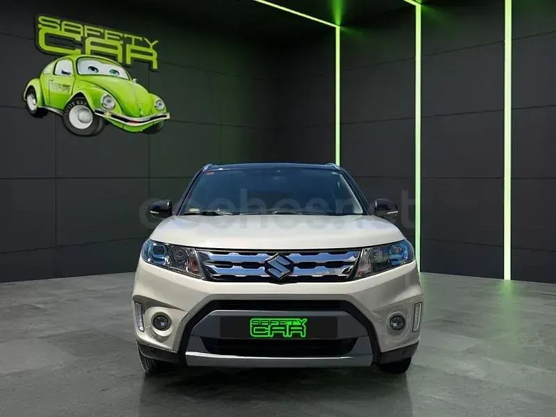 Usado Suzuki Vitara GLX 120 CV (88 kW) 2015 Blanco SUV
