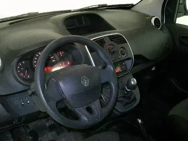 Usado Renault Kangoo 95 CV (69 kW) 2019 Blanco Monovolumen