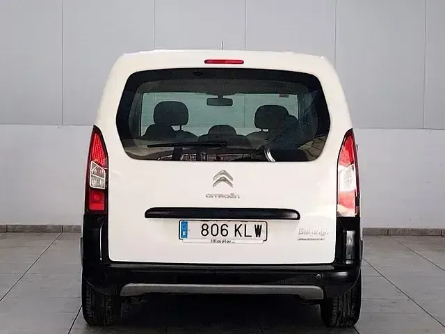 Usado Citroën Berlingo Live 100 CV (73 kW) 2018 Blanco Monovolumen