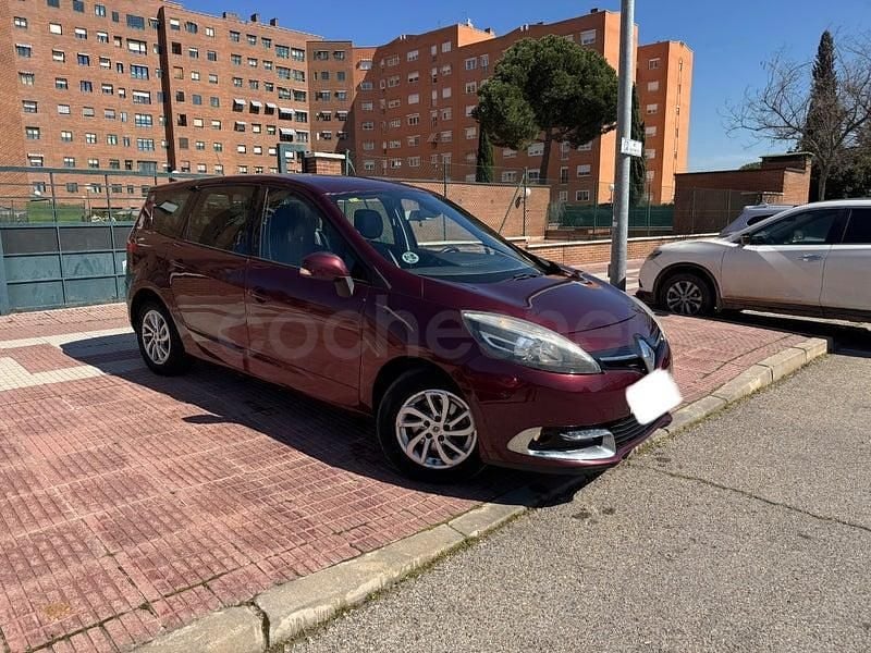 Usado Renault Grand Scénic III 110 CV (80 kW) 2014 Granate Monovolumen