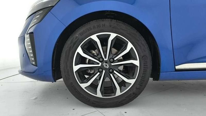 Usado Renault Clio V Techno 91 CV (66 kW) 2024 Azul Utilitario