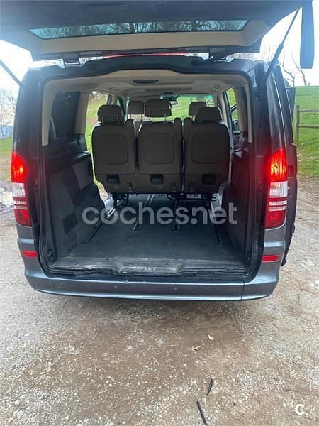 Usado Mercedes Viano 163 CV (119 kW) 2014 Gris / plata Monovolumen