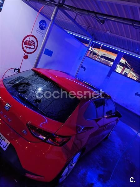 Usado Seat Leon SC Style 150 CV (110 kW) 2014 Rojo Utilitario