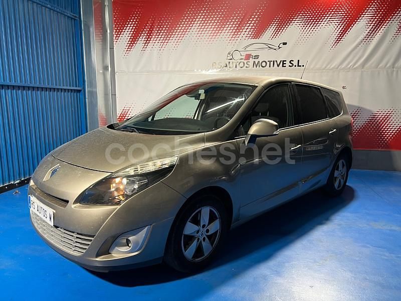 Beige Usado 2009 Renault Grand Scénic III Dynamique Monovolumen | 7990 € (Caro) - Imagen 1/4