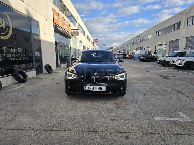 Usado BMW 118 143 CV (105 kW) 2014 Negro Utilitario