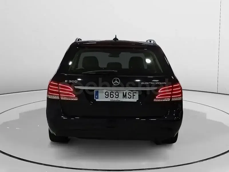 Usado Mercedes E300 231 CV (169 kW) 2015 Negro Familiar
