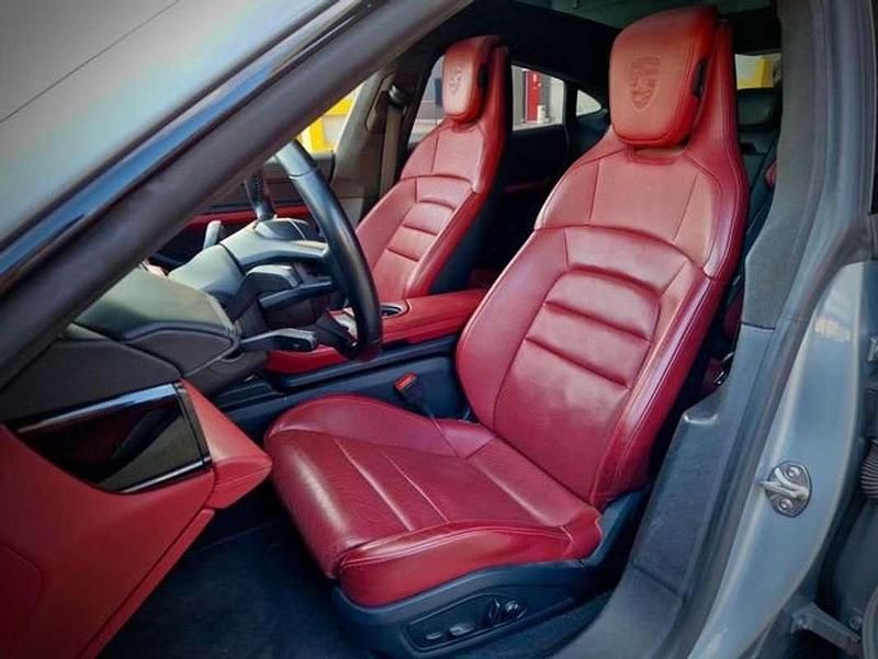 Usado Porsche Taycan Turbo 508 kW (691 CV) 2020 Gris Berlina