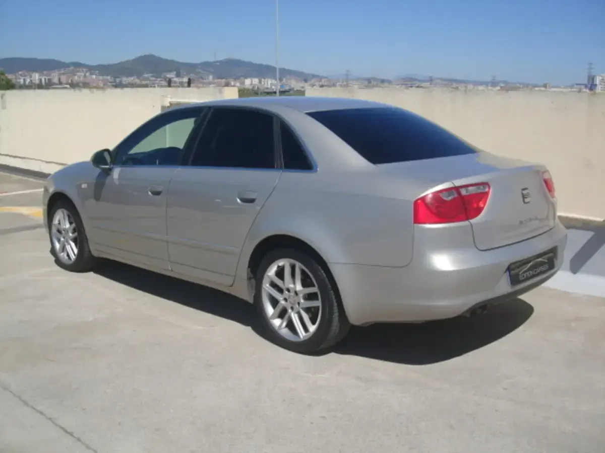 Usado Seat Exeo Sport 151 CV (111 kW) 2009 Beige Berlina