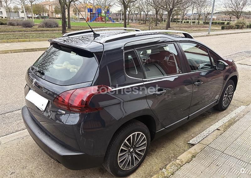 Usado Peugeot 2008 Active 110 CV (80 kW) 2016 Azul SUV