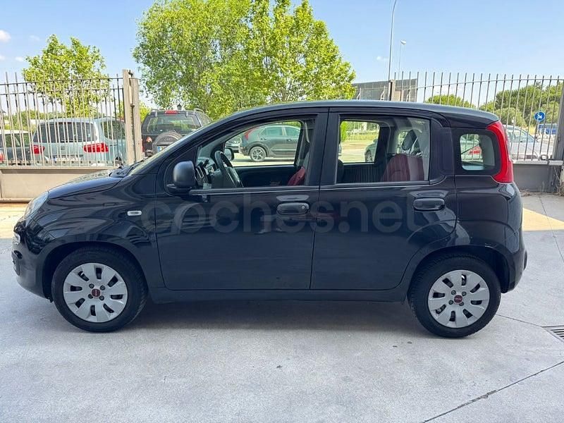 Usado Fiat Panda Pop 69 HP (50 kW) 2015 Preto Citadino
