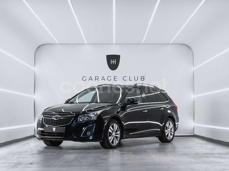 Negro Usado 2013 Chevrolet Cruze LTZ Familiar | 7299 € (Precio justo) - Imagen 1/4