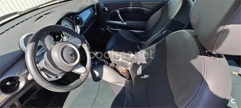 Usado Mini Cooper 115 CV (84 kW) 2005 Blanco Utilitario