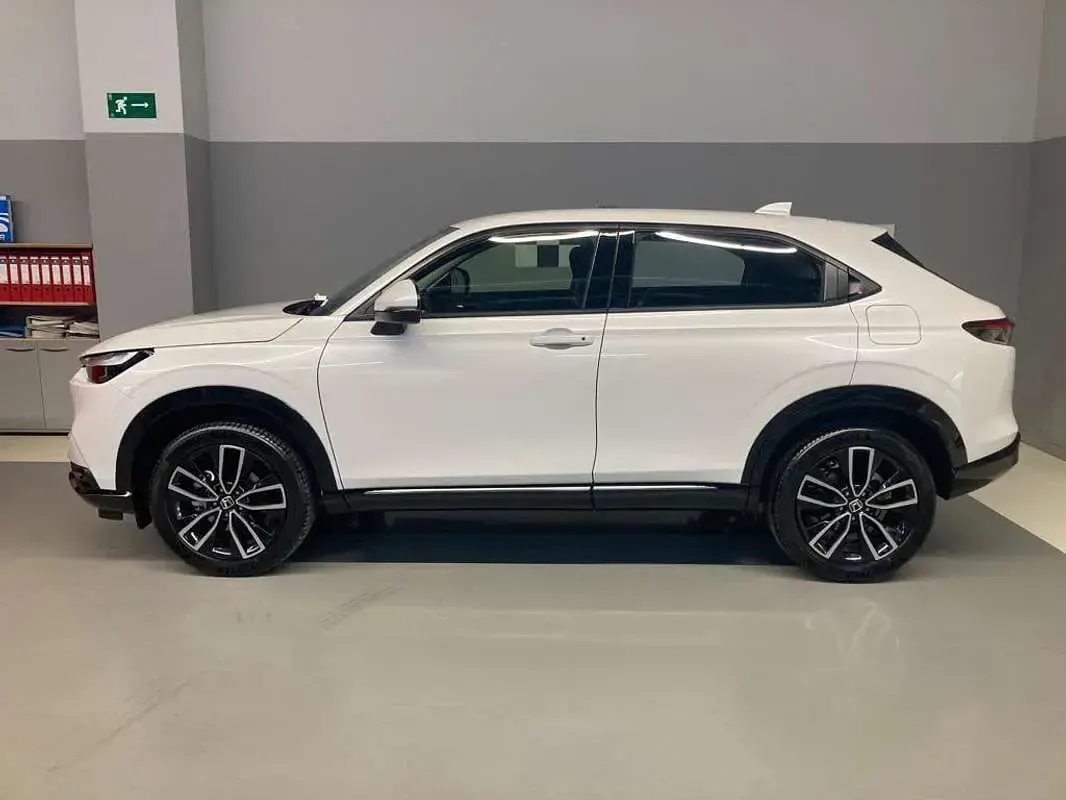 Usado Honda HR-V 125 CV (91 kW) 2025 Blanco SUV