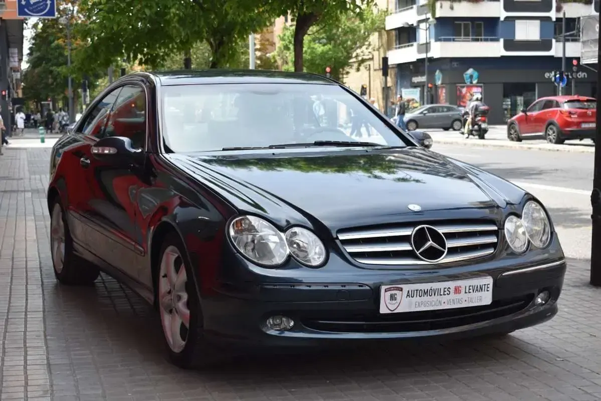 Usado Mercedes CLK200 170 CV (125 kW) 2003 Azul Coupe